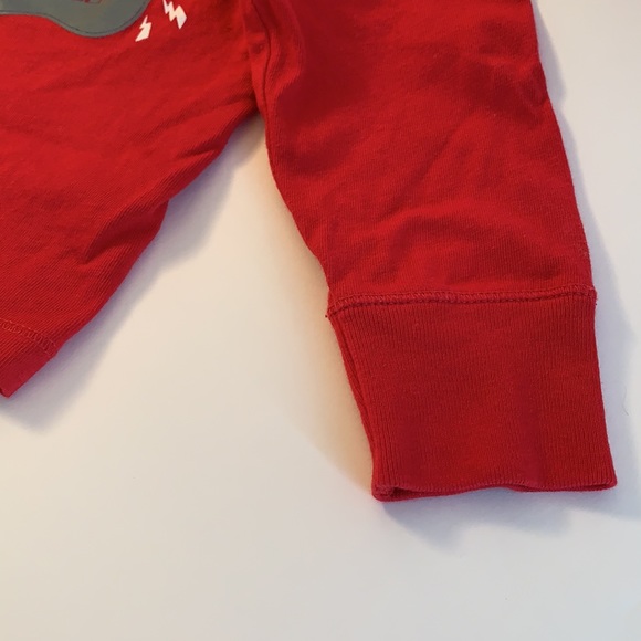 Christmas Graphic T-Shirt Music Lover Jingle Bell Rocker Guitar Velvet 01B15-00 - Picture 3 of 5